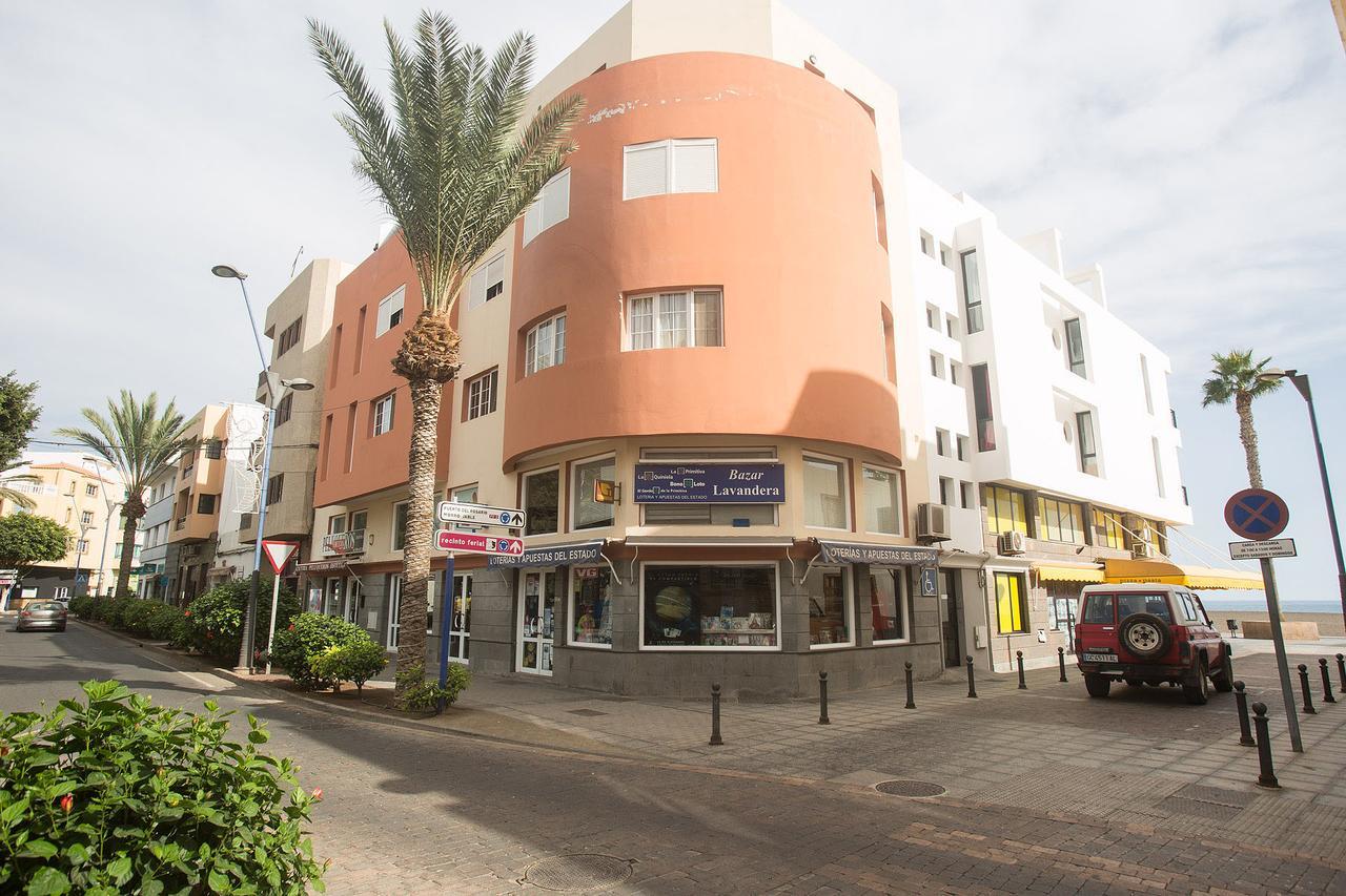 Apartamento Con Ascensor En Primera Linea *